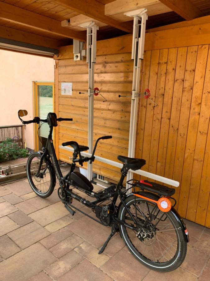 Romantische Ferienwohnung Mit Fantastischem Ausblick, Pool Und Gartensauna Jena Exterior foto